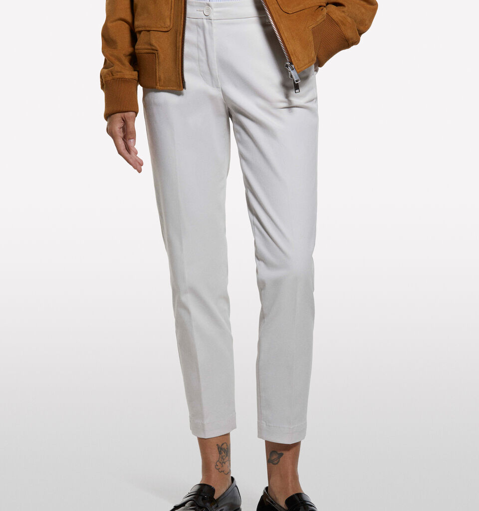 Light beige slim fit chinos - women's slim fit trousers - Beige | Sisley image number 3